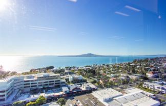 Exceptional Top Floor Office with Panoramic Views