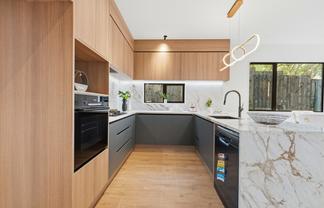2/1 Sheralee Place, Bucklands Beach