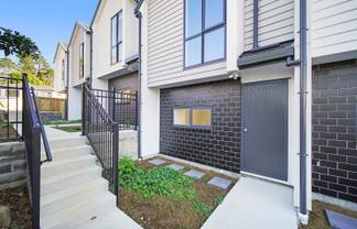7/31 Ayton Drive, Totara Vale