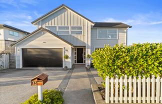 32 Fennell Crescent, Silverdale