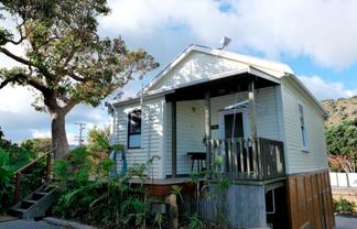 18a Ocean Rd, Paekakariki