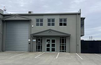 Upgraded Ground Floor Office & Warehouse