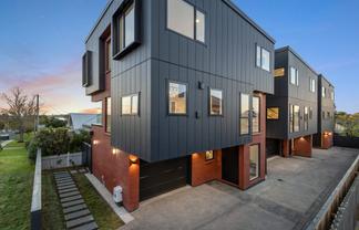 16B Egremont Street, Belmont