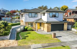 18 Clearwater Terrace, Brown Owl