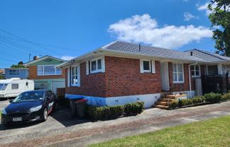 2/8 Adrienne Place, Onehunga