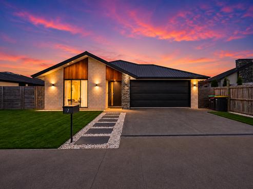 7 Coprosma Road, Hornby