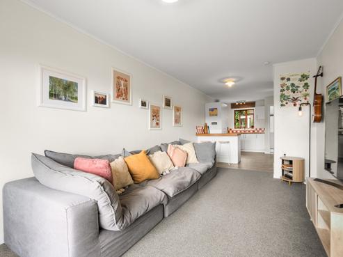 2/48 Byron Street, Leamington