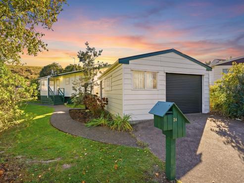 24 Tiritoa Terrace, Feilding