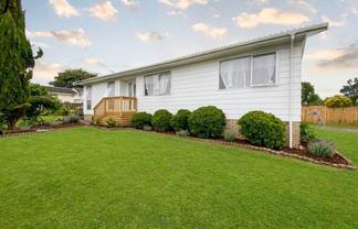 6 Flinders Place, Otara