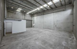 Modern Light Industrial Unit | 147 m2