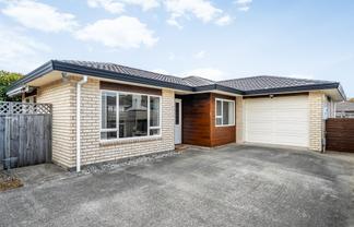 29B Horokiwi Road West, Newlands