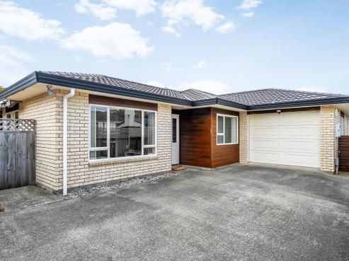 29B Horokiwi Road West, Newlands