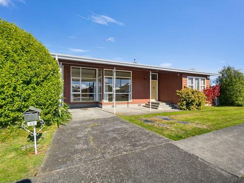 82 Sherwill Street West, Feilding