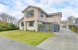 63 Trafford Street, Harewood