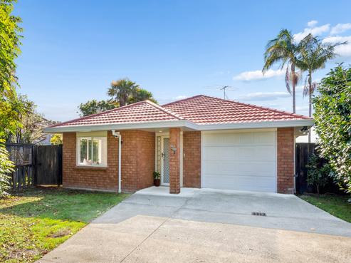 21 Taikata Road, Te Atatu Peninsula