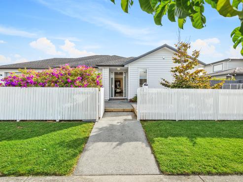 14 Aporo Drive, Kumeu