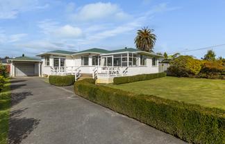 2 Roslyn Road, Levin