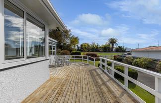2 Roslyn Road, Levin