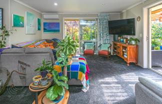 100 Greenhills Drive, Coromandel