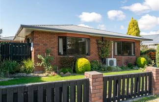 145 Redwood Street, Redwoodtown