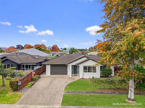 8 Montrose Place, Pyes Pa