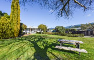 703 State Highway 1 , Picton