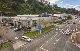 Stand Out on Hutt Road