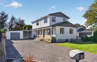 82 Victoria Street, Carterton