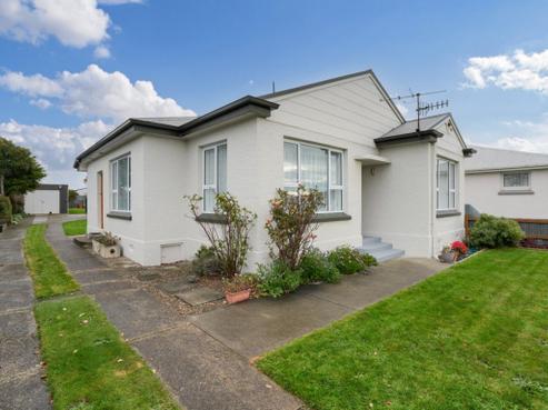 541 Tweed Street, Newfield