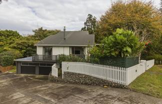 77 Resolution Road, Welcome Bay