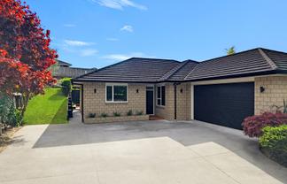 28 Baxendale Drive, Westbrook