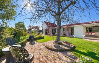 19 Alma Street, Renwick
