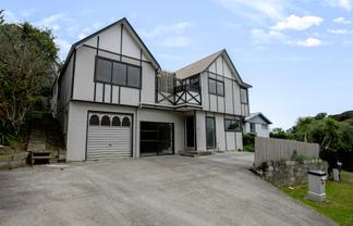 10 Mamaku Street, Paraparaumu