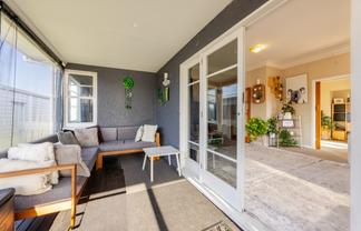 107a Mayfair Avenue, Mayfair
