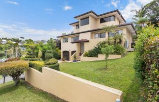5 Wisteria Way , Mairangi Bay