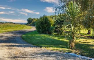 77 Bruces Road, Sefton