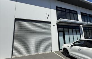 Wiri Warehouse For Lease 218sqm Unit