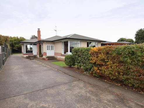 211 Saint Andrew Street, Glengarry