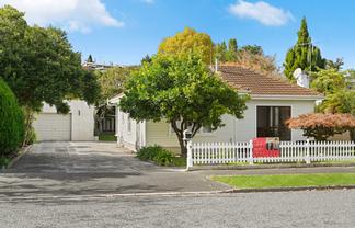 10 Vectis Road, Hillcrest