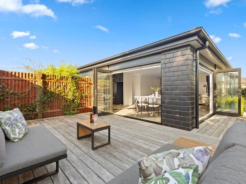 27A Lillian Place, Orewa