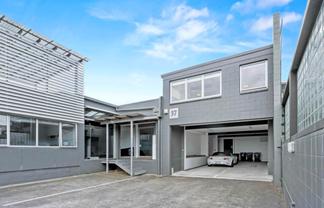 CHARACTER GREY LYNN OFFICE
