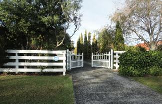 Auckland - Address withheld