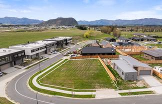 12 Rubus Street, Wanaka