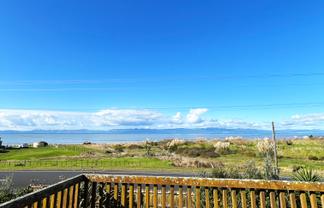 1251 East Coast Road, Kaiaua