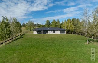524 Ridge Road, Riverhead