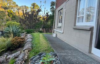 2/202A Beach Road, Campbells Bay
