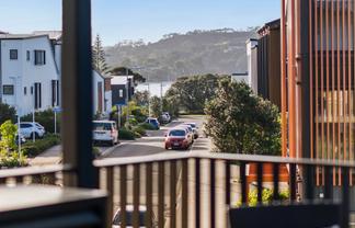 202/2 Launch Road, Hobsonville