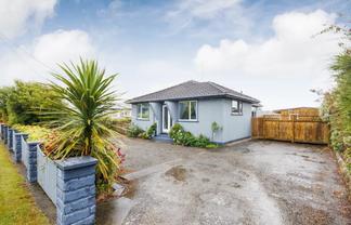 30 Pharazyn Street, Feilding