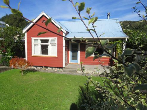 39 Shiel Street, Reefton