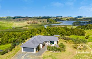 297 Heatley Road, Whakapirau